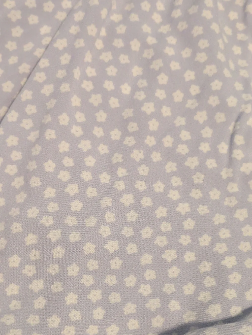Hollister Light Blue & White Floral Romper Size Medium - Picture 2 of 7